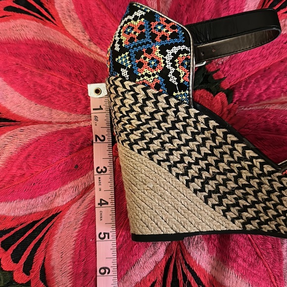 Circus by Sam Edelman Sutton Cross Stitch Wedges - BNWOT - Picture 11 of 12